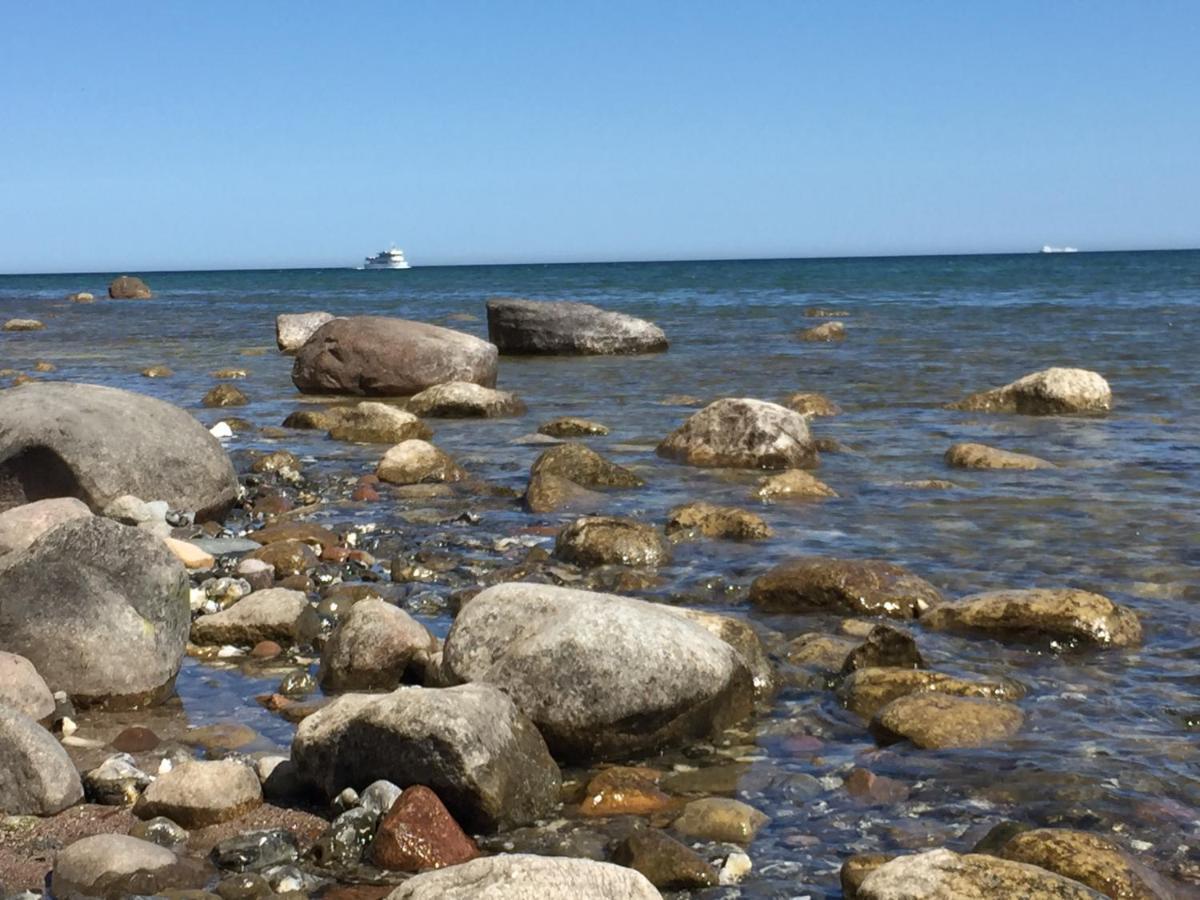 Strandapartment Kapitaen Prora بينز المظهر الخارجي الصورة